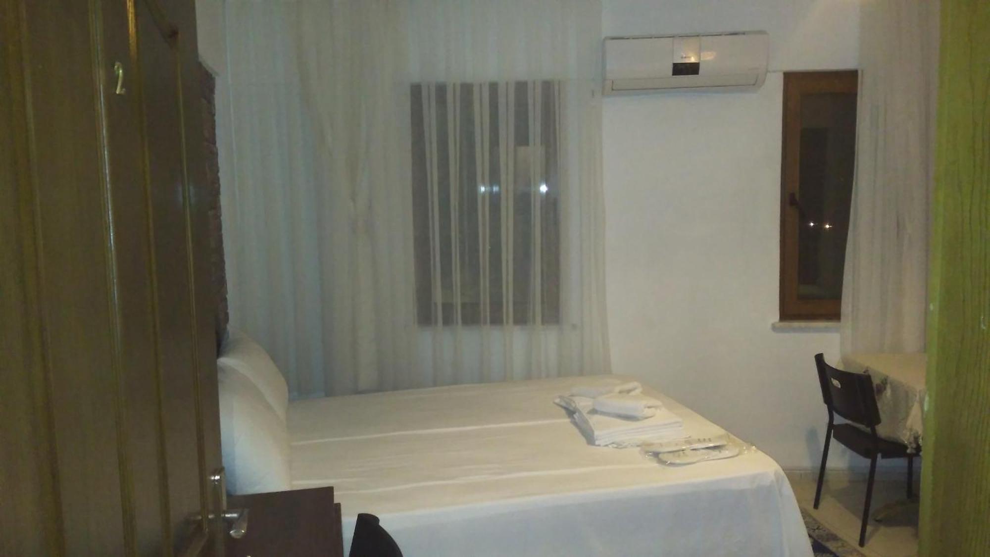 Adali Guest House Bozcaada Bilik gambar